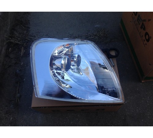 Поворотник правый прозрачный Volkswagen Passat 96-00, Depo